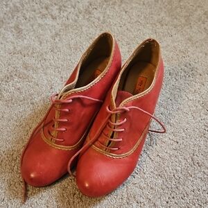 Miz Mooz Red Women's Lace-Up Oxford Shoes
